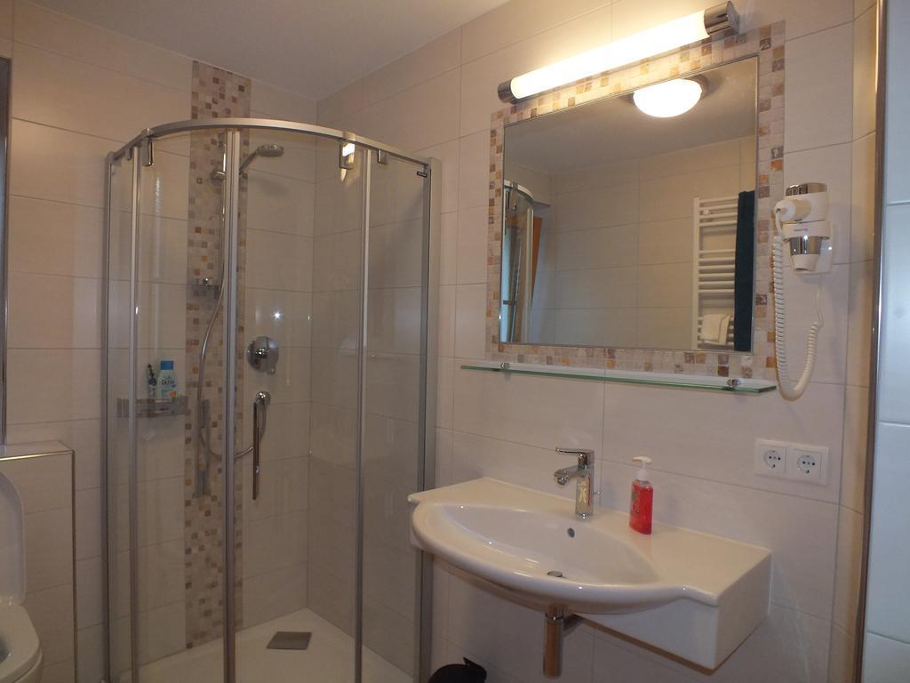 Ferienwohnung Haus Lundegg Finkenberg Zimmer foto