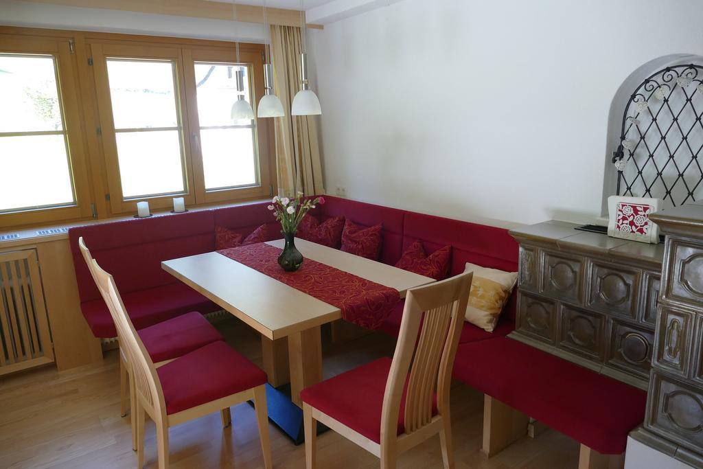 Ferienwohnung Haus Lundegg Finkenberg Exterior foto