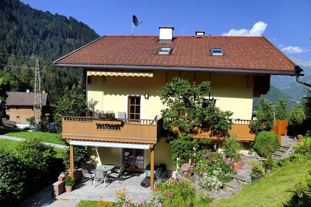 Ferienwohnung Haus Lundegg Finkenberg Exterior foto